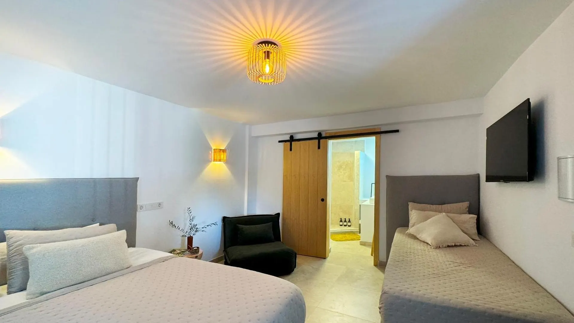Casa Santos Arcos Vistas Y Parking Privado Bed & Breakfast Arcos de la Frontera Spain